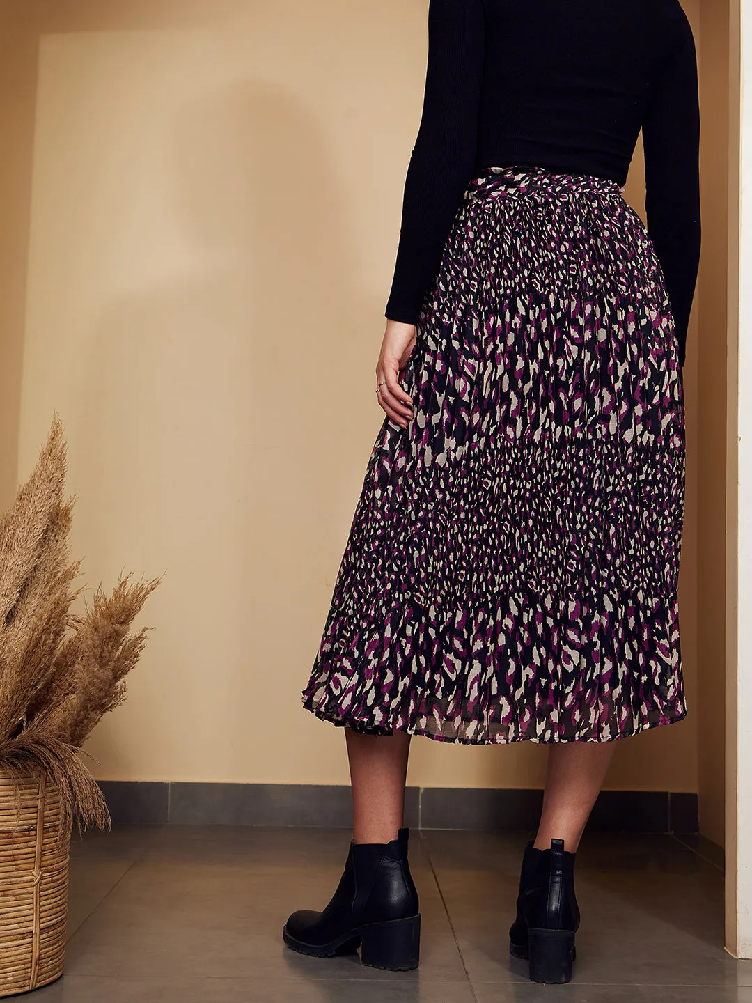 Berrylush Women Black & Purple Animal Printed High-Rise Waist Slip-On Pleated A-Line Midi Skirt