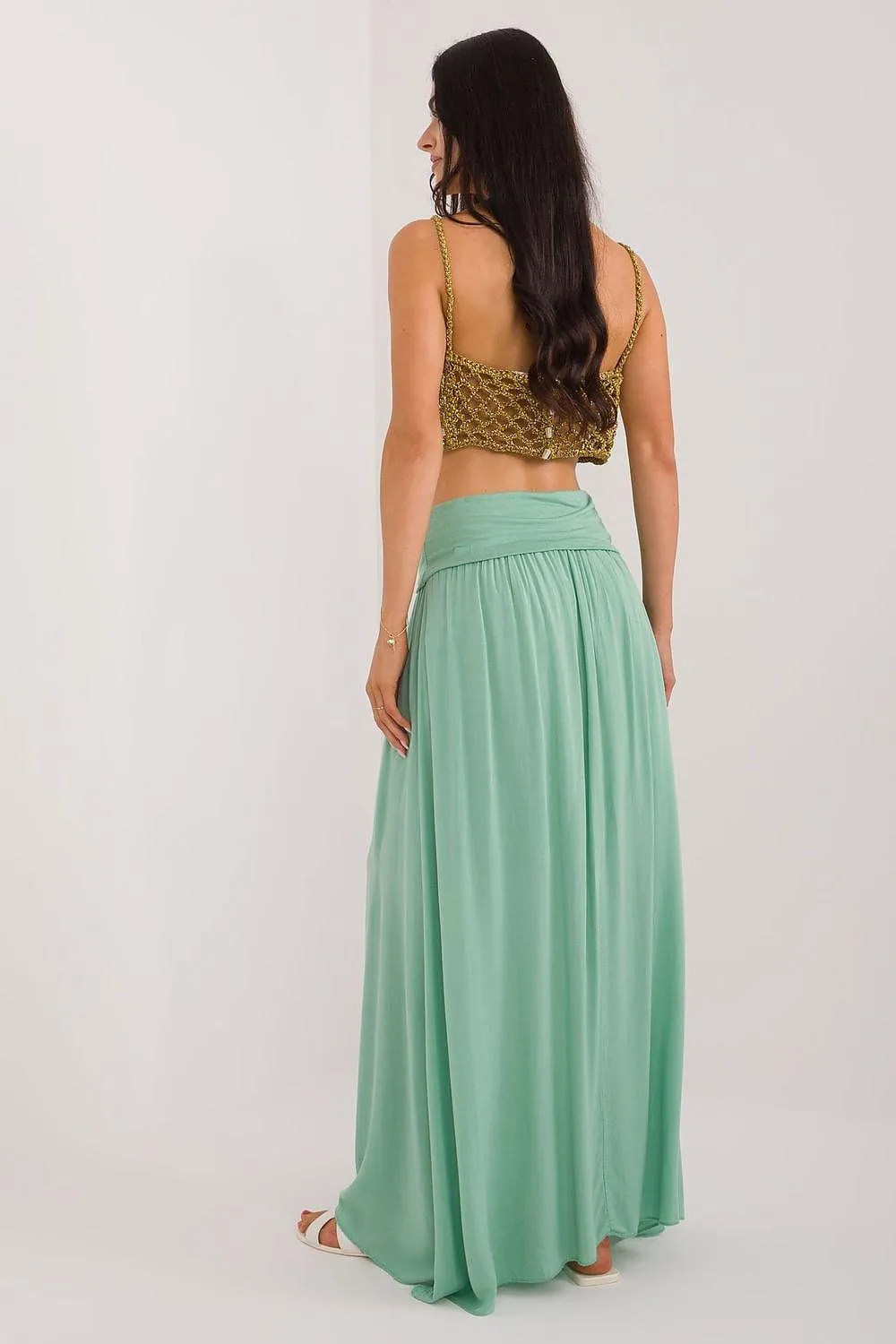 Chic Transformation: Multi-Way Long Skirt Och Bella for Effortless Fashion