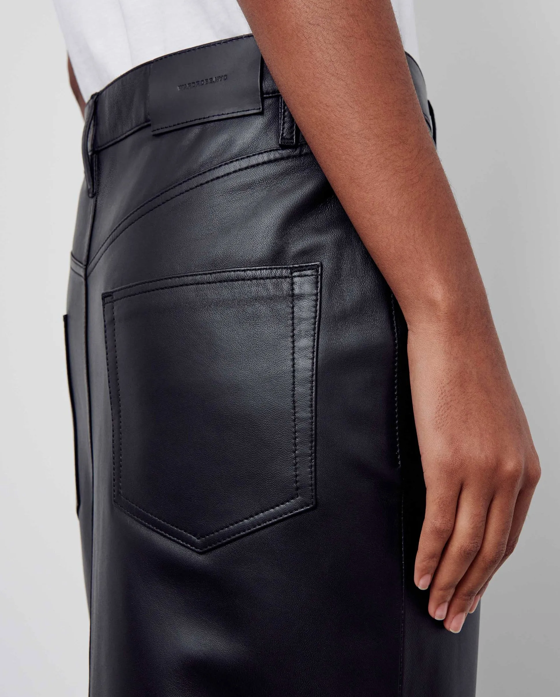 LEATHER COLUMN SKIRT / BLACK