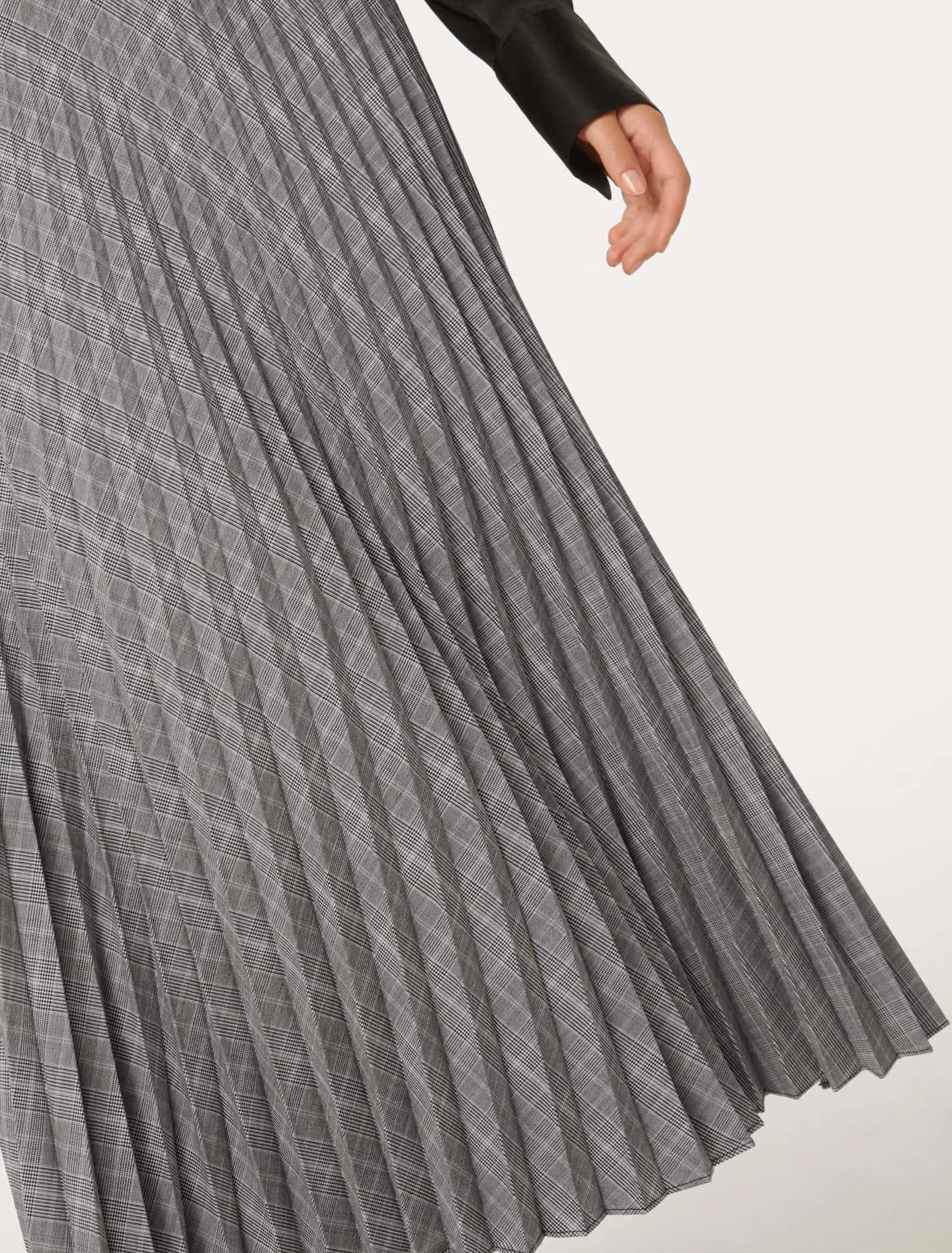 Mackenzie Pleated Check Midi Skirt