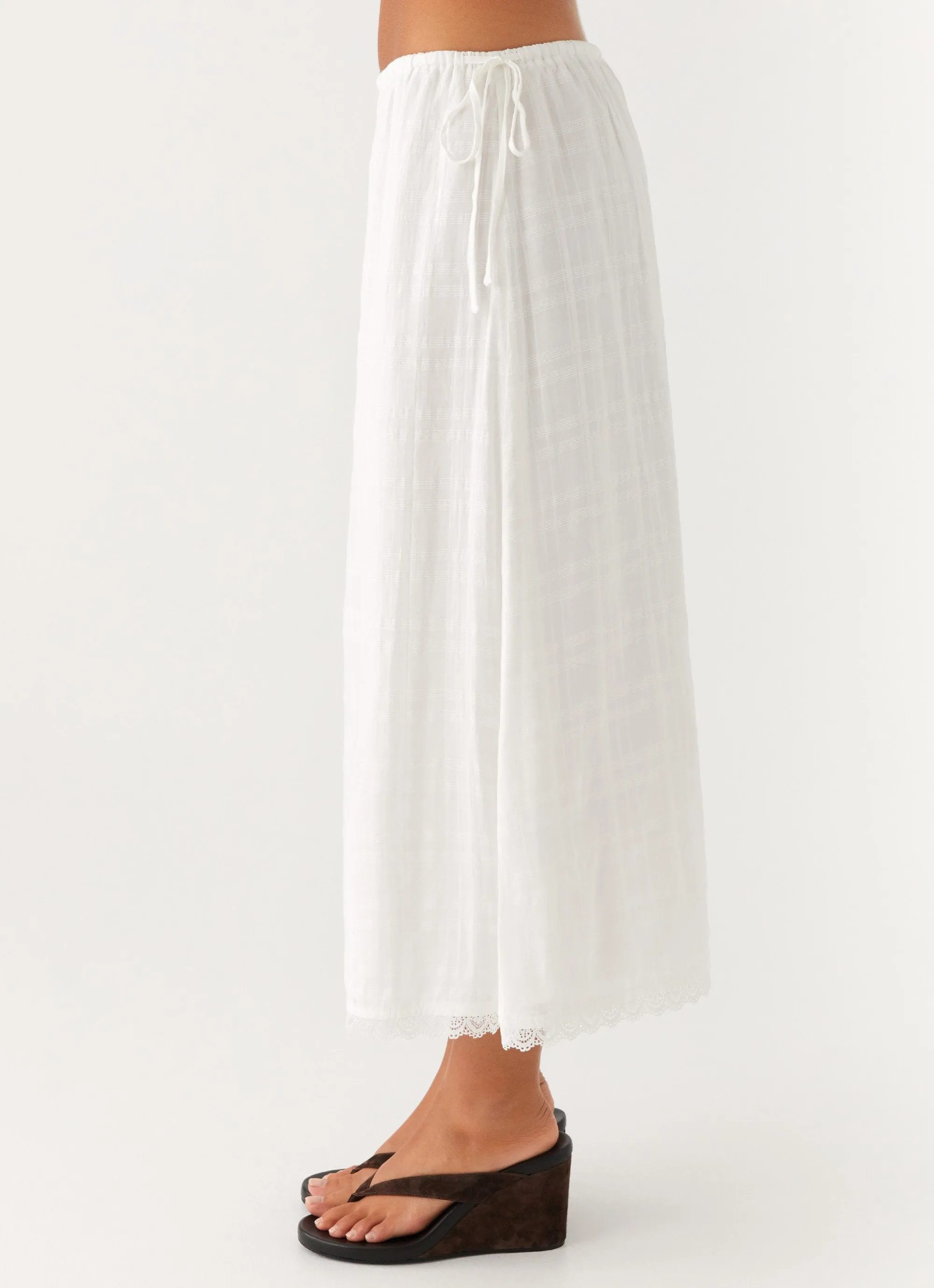 Sweet Lullaby Midi Skirt - White