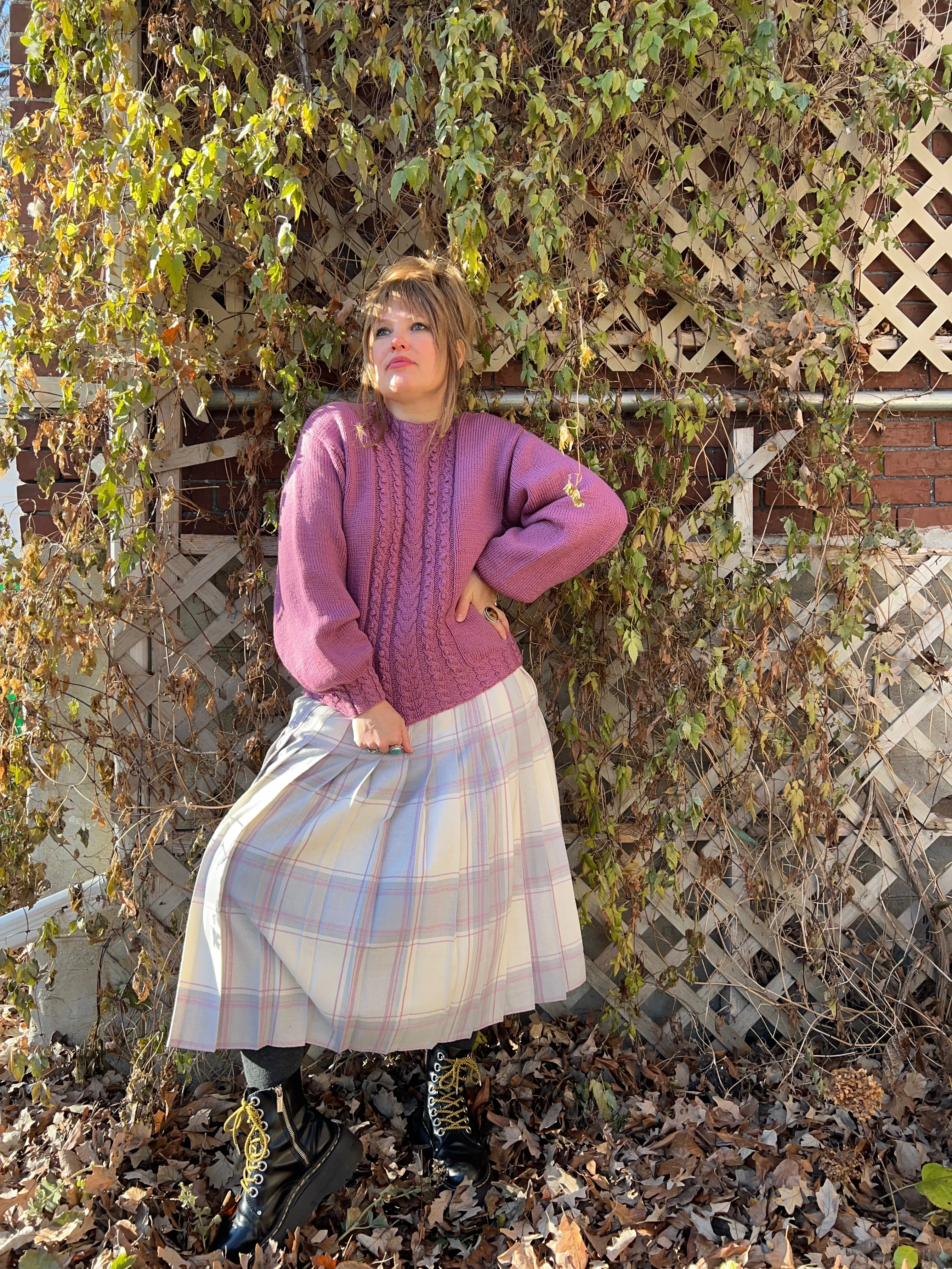 Vintage 80's Wool Plaid (Grey/Cream/Mauve) Pleated Skirt (XL)